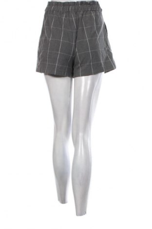 Dámské kraťasy  Pull&Bear, Velikost S, Barva Vícebarevné, Cena  159,00 Kč