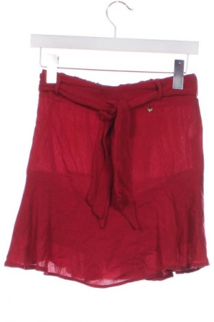 Pantaloni scurți de femei Rinascimento, Mărime XS, Culoare Roșu, Preț 116,99 Lei