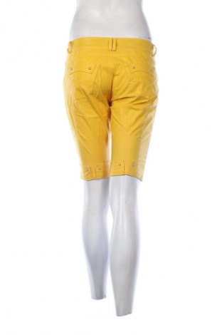 Γυναικείο κοντό παντελόνι Unbranded, Μέγεθος M, Χρώμα Κίτρινο, Τιμή 9,72 €