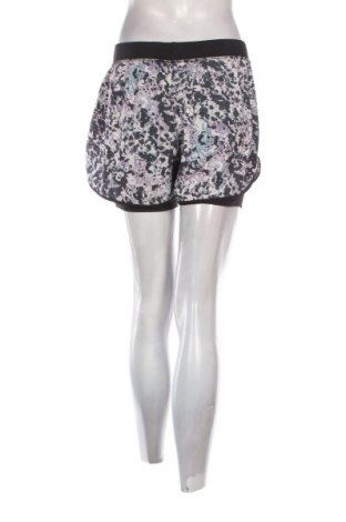 Дамски къс панталон Unbranded, Размер M, Цвят Многоцветен, Цена 19,55 лв.