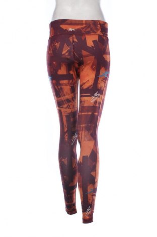 Дамски клин Reebok, Размер S, Цвят Многоцветен, Цена 30,99 лв.