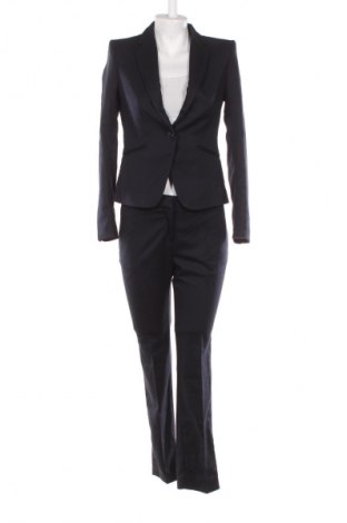 Dámský kostým   H&M, Velikost M, Barva Modrá, Cena  1 399,00 Kč