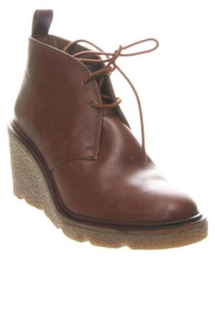 Obuwie damskie Clarks, Rozmiar 38, Kolor Brązowy, Cena 379,13 zł