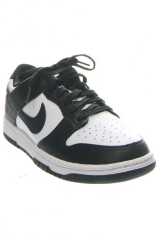 Női cipők Nike, Méret 40, Szín Sokszínű, Ár 51 919 Ft