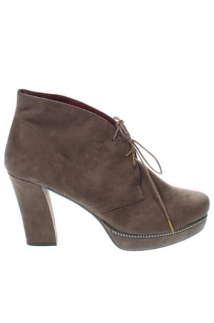 Damenschuhe Tamaris, Größe 41, Farbe Beige, Preis 29,99 €