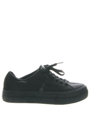 Obuwie damskie Tamaris, Rozmiar 39, Kolor Czarny, Cena 177,99 zł