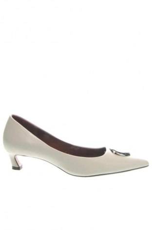 Női cipők Zara, Méret 38, Szín Ekrü
, Ár 14 631 Ft