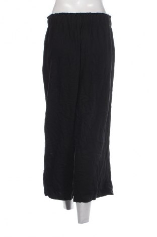 Дамски панталон Amisu, Размер M, Цвят Черен, Цена 11,99 лв.