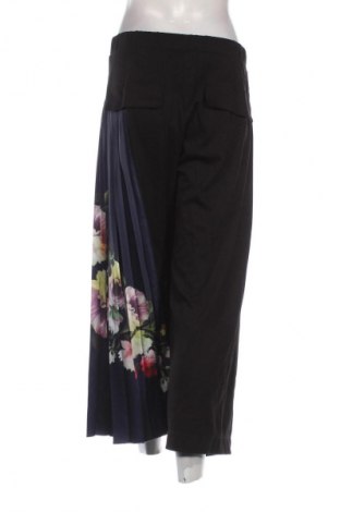 Damenhose Artista, Größe M, Farbe Mehrfarbig, Preis € 21,00