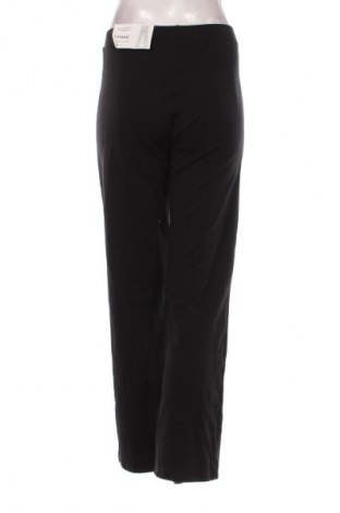 Damskie spodnie Authentic Clothing Company, Rozmiar L, Kolor Czarny, Cena 74,99 zł