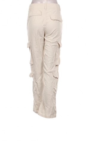 Damskie spodnie Bershka, Rozmiar S, Kolor ecru, Cena 52,99 zł