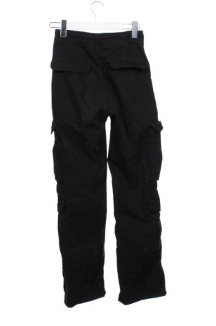 Дамски панталон Bershka, Размер XS, Цвят Черен, Цена 25,99 лв.