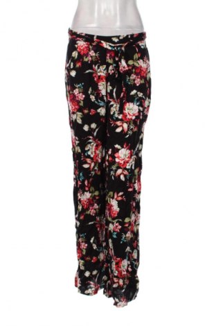 Női nadrág Bershka, Méret M, Szín Sokszínű, Ár 9 959 Ft