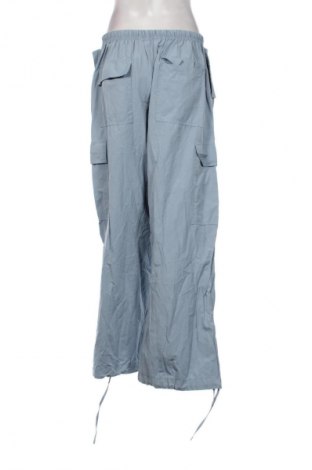 Pantaloni de femei Bershka, Mărime L, Culoare Albastru, Preț 63,99 Lei