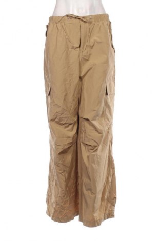 Damenhose Bershka, Größe L, Farbe Beige, Preis € 13,99