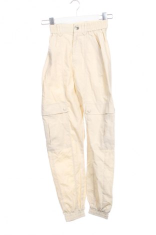 Női nadrág Bershka, Méret XXS, Szín Ekrü
, Ár 5 599 Ft