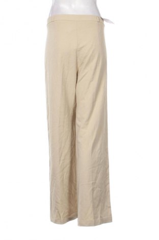 Дамски панталон Bershka, Размер XL, Цвят Бежов, Цена 16,99 лв.