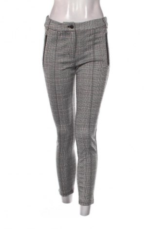Damskie spodnie C&A, Rozmiar M, Kolor Kolorowy, Cena 32,99 zł