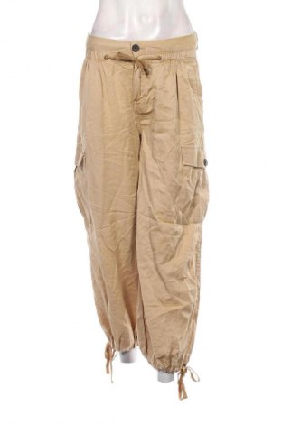 Pantaloni de femei Clockhouse, Mărime M, Culoare Bej, Preț 49,99 Lei