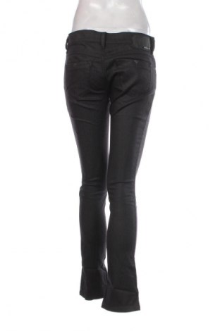 Дамски панталон Diesel, Размер M, Цвят Черен, Цена 71,99 лв.