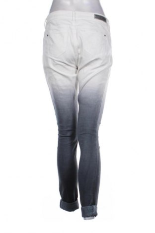 Дамски панталон Eksept, Размер M, Цвят Бял, Цена 25,99 лв.