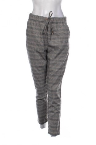 Γυναικείο παντελόνι F&F, Μέγεθος M, Χρώμα Πολύχρωμο, Τιμή 12,99 €