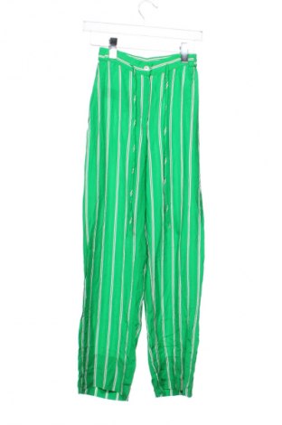 Дамски панталон H&M, Размер XS, Цвят Многоцветен, Цена 26,99 лв.