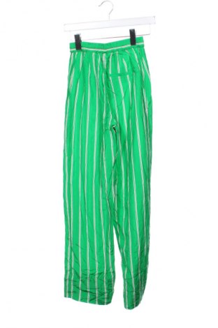 Дамски панталон H&M, Размер XS, Цвят Многоцветен, Цена 26,99 лв.