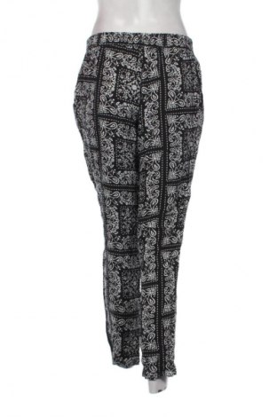 Дамски панталон Haily`s, Размер L, Цвят Многоцветен, Цена 19,99 лв.