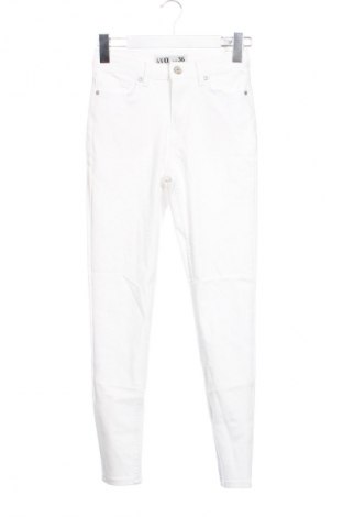Pantaloni de femei Karol, Mărime XS, Culoare Alb, Preț 62,99 Lei