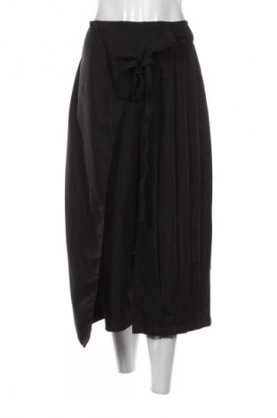 Damskie spodnie Manfinity, Rozmiar M, Kolor Czarny, Cena 109,58 zł