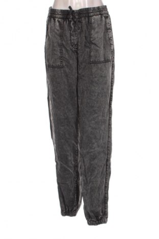 Damskie spodnie ONLY, Rozmiar M, Kolor Szary, Cena 166,99 zł