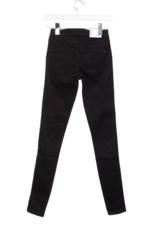 Дамски панталон ONLY, Размер XS, Цвят Черен, Цена 62,99 лв.