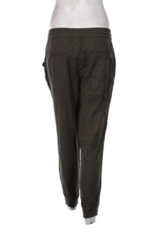 Дамски панталон ONLY, Размер S, Цвят Зелен, Цена 13,99 лв.