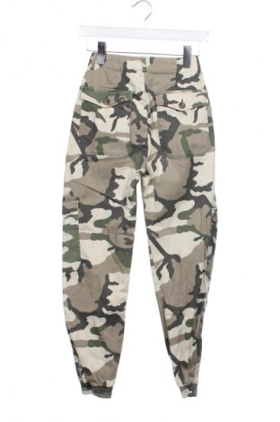 Dámske nohavice Pull&Bear, Veľkosť XXS, Farba Viacfarebná, Cena  14,83 €