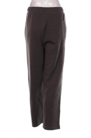 Damskie spodnie Pull&Bear, Rozmiar M, Kolor Srebrzysty, Cena 123,99 zł