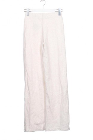 Dámské kalhoty  Pull&Bear, Velikost XXS, Barva Vícebarevné, Cena  269,00 Kč