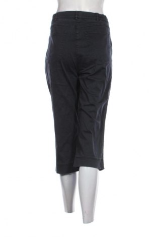 Дамски панталон Raphaela By Brax, Размер XL, Цвят Син, Цена 55,99 лв.