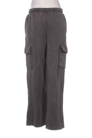 Дамски панталон Sinsay, Размер M, Цвят Сив, Цена 29,00 лв.