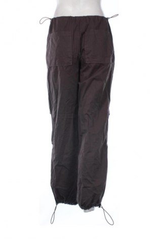 Dámské kalhoty  Stradivarius, Velikost S, Barva Šedá, Cena  367,00 Kč