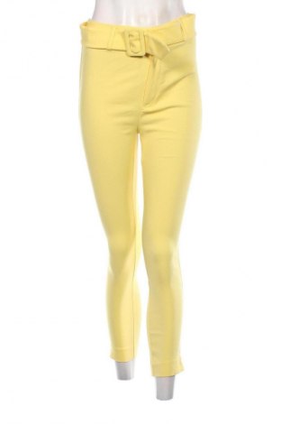 Pantaloni de femei Stradivarius, Mărime L, Culoare Galben, Preț 60,99 Lei