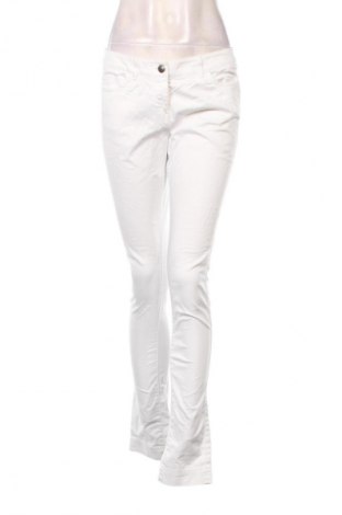 Дамски панталон Tommy Hilfiger, Размер S, Цвят Бял, Цена 63,99 лв.