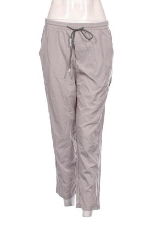 Дамски панталон Unbranded, Размер S, Цвят Сив, Цена 14,99 лв.