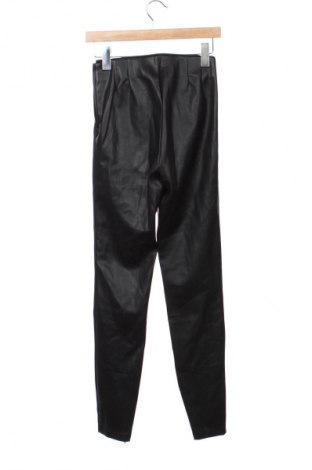 Pantaloni de femei Zara, Mărime XXS, Culoare Negru, Preț 64,99 Lei