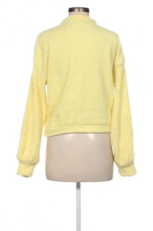 Dámský svetr Bershka, Velikost S, Barva Žlutá, Cena  339,00 Kč