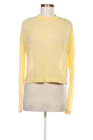 Dámský svetr Bershka, Velikost M, Barva Žlutá, Cena  367,00 Kč