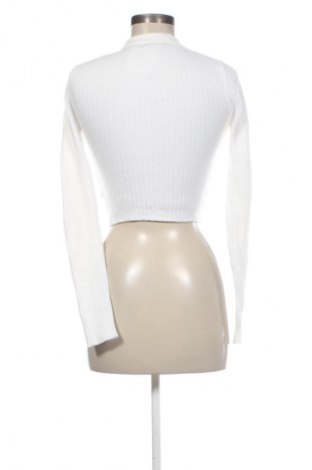 Дамски пуловер Bershka, Размер S, Цвят Бял, Цена 23,99 лв.