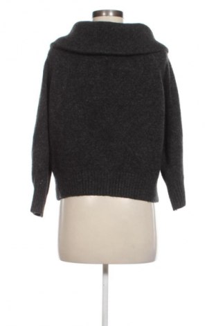 Dámský svetr H&M, Velikost M, Barva Šedá, Cena  255,00 Kč