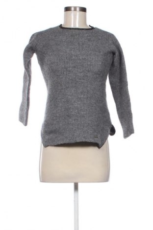 Dámský svetr Liu Jo, Velikost M, Barva Šedá, Cena  1 945,00 Kč