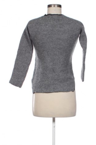 Dámský svetr Liu Jo, Velikost M, Barva Šedá, Cena  1 945,00 Kč